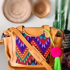 Genuine leather convertible bag from guatemala